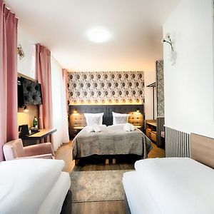 Home Hotel